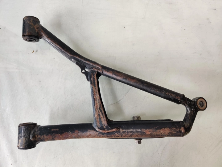 Lower front right swingarm Yamaha Grizzly 700 2019-