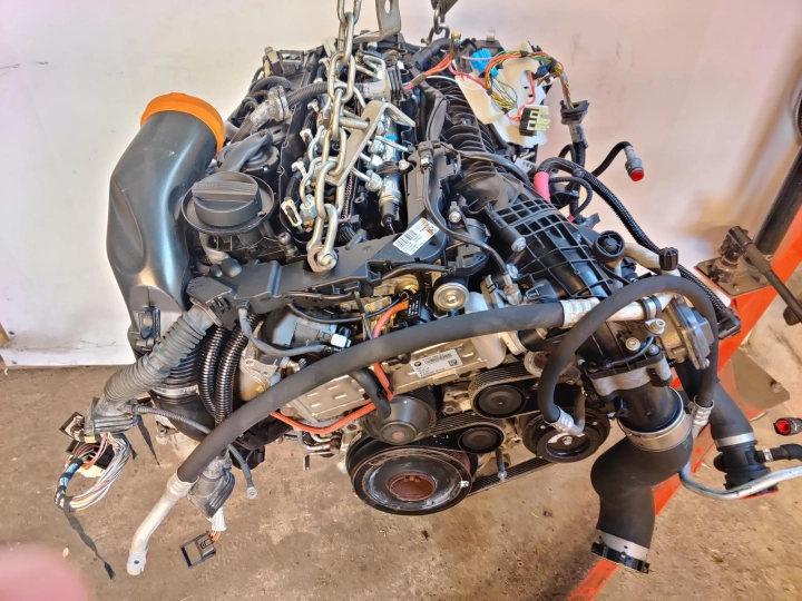 Engine + ancillaries P1 P1/1 (N57D30B) 3.0 D 350 hp Alpina F10 / F11 D5 Bi