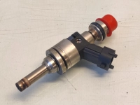 Gasoline injector 94811012833 4.8 V8 Porsche Cayenne 958 GTS 2014