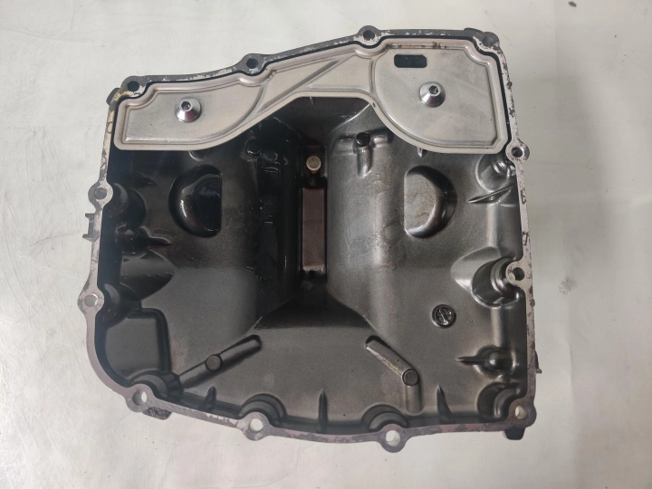 Oil pan Yamaha MT-10 MT10 16-21 1000cc
