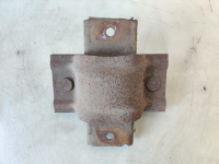Right Engine Mount T444E 7.3 V8 Turbo Diesel DI Power Stroke