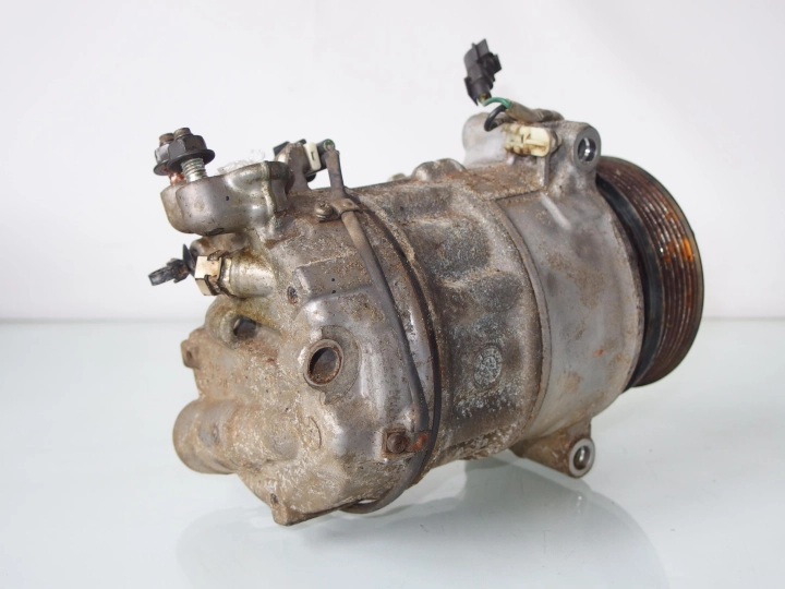 Air conditioning compressor 9X23-19D629-DA 306DT 3.0 SDV6 Land Rover D