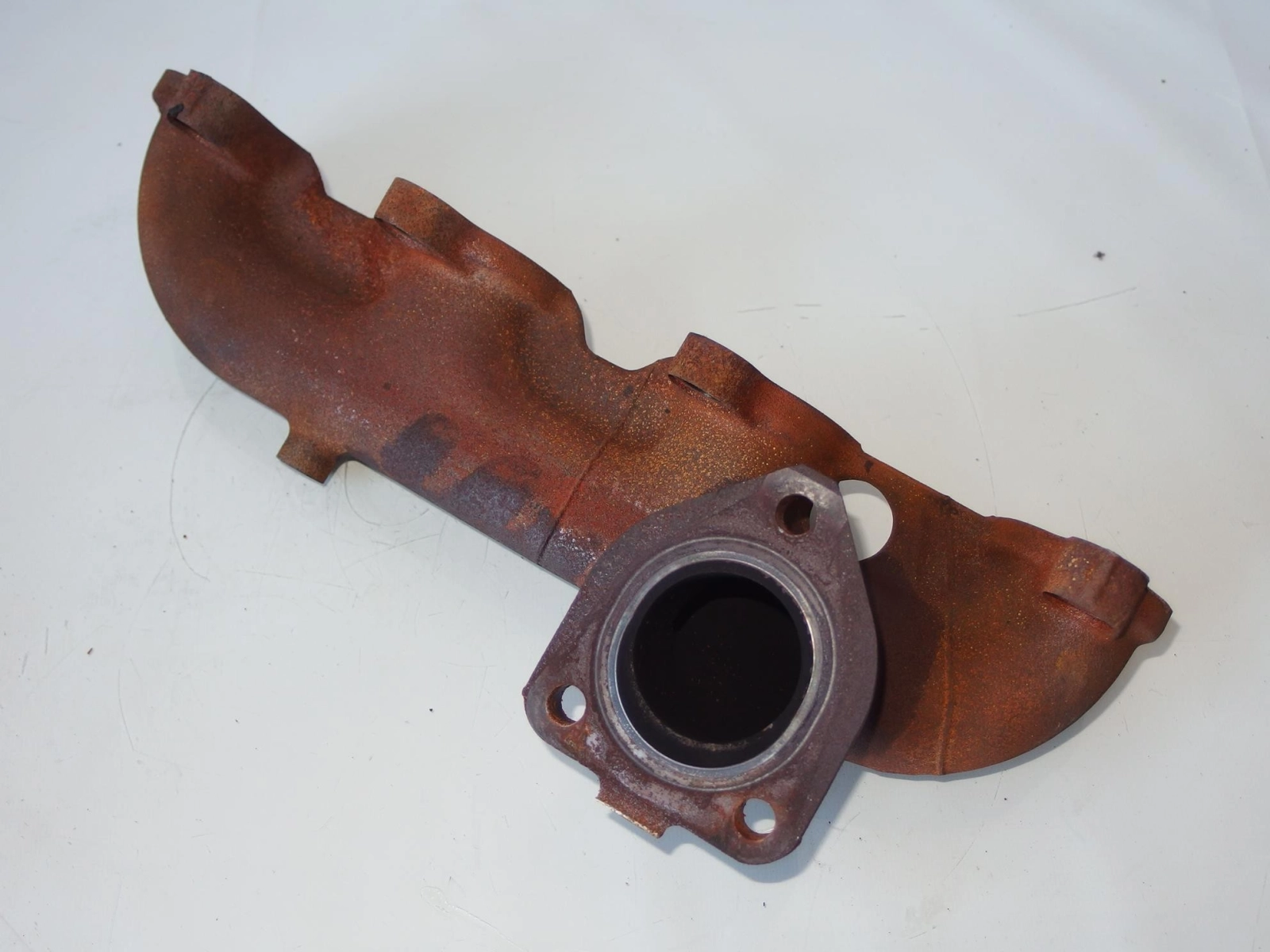 Exhaust manifold 3.0 D4D 1KDFTV Toyota Hilux Land Cruiser 2013 161TKm